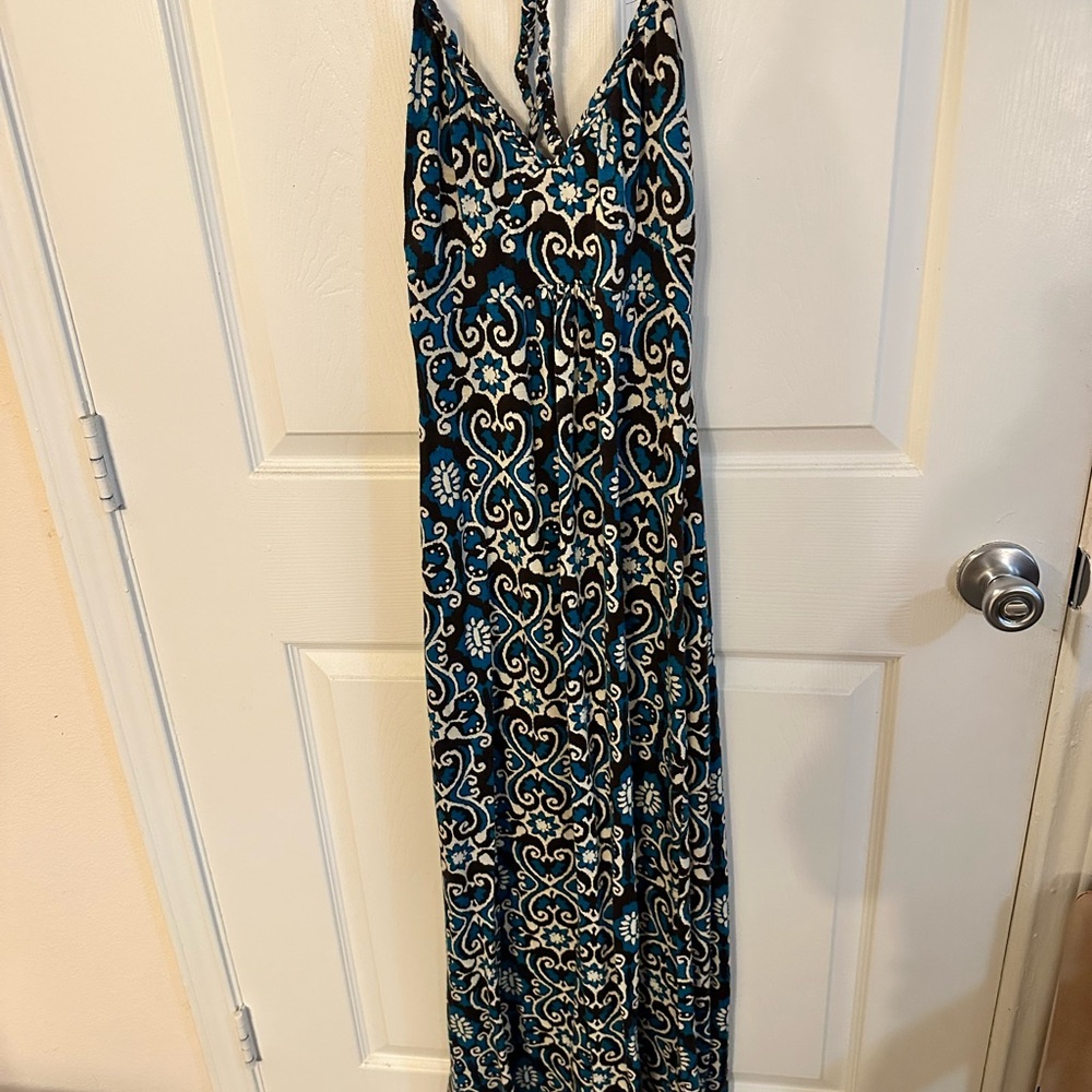 Elegant Blue, Brown, and Cream Patterned Maxi Dress
